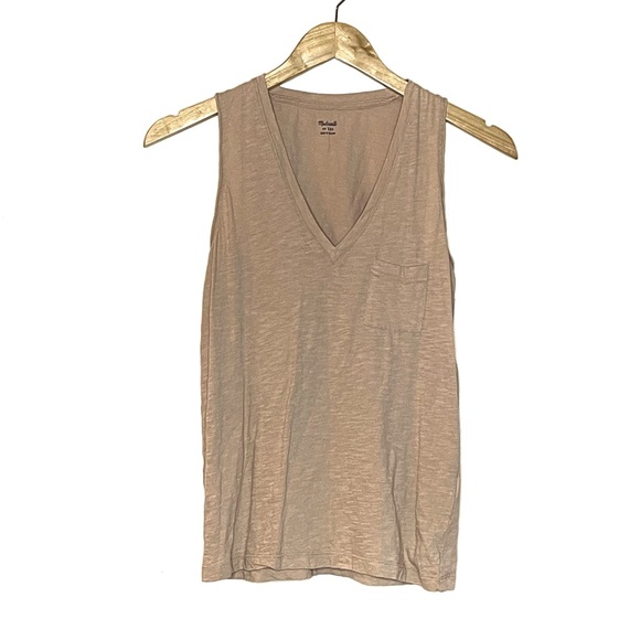 Madewell Whisper V-Neck Pocket Tank - Picture 5 of 6